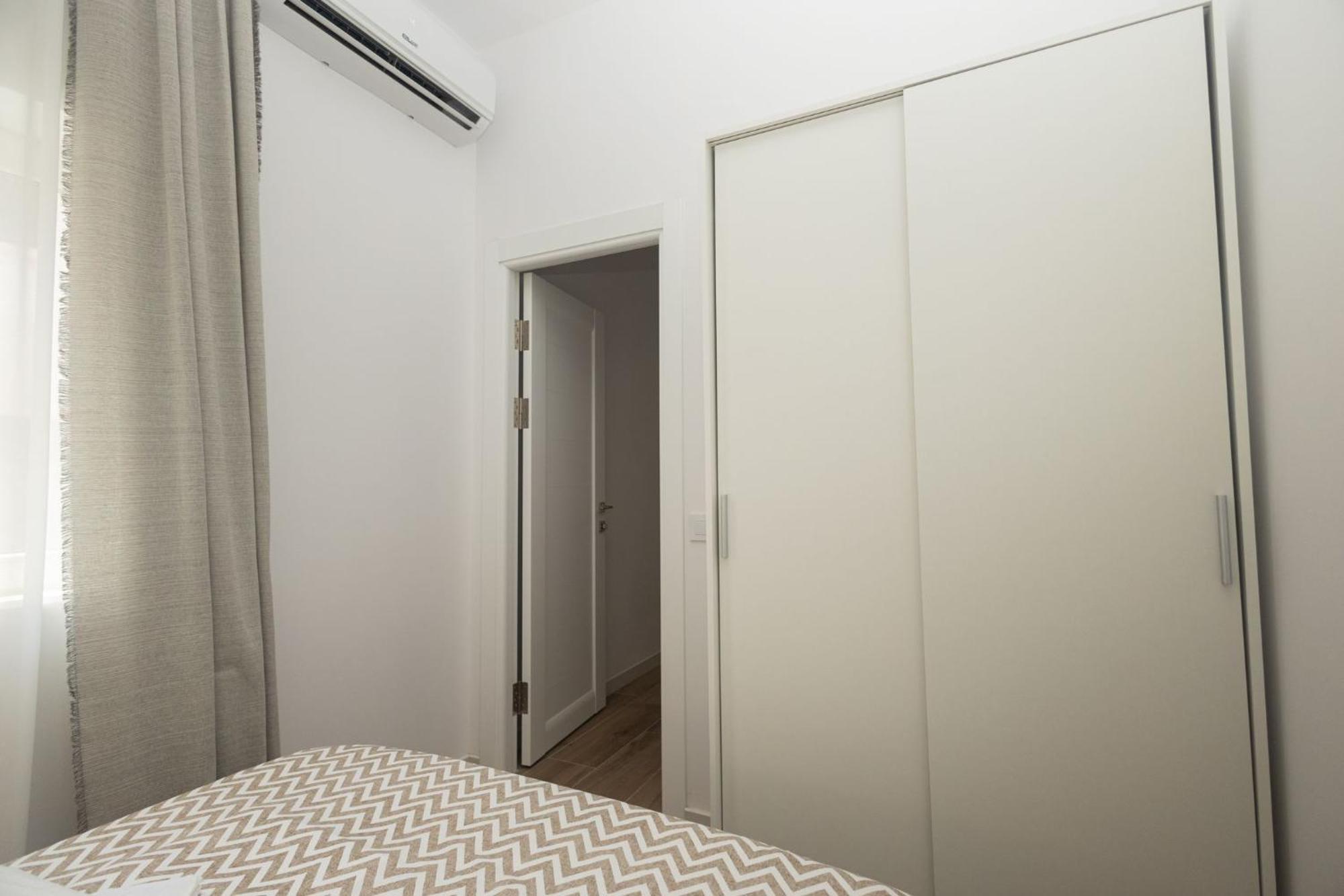 Ra Apartamentos Sevilla アリカンテ エクステリア 写真